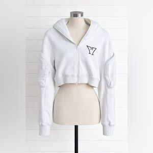 SMFK - Sz. S - White Cropped Zip Hoodie with Sleeve Pockets